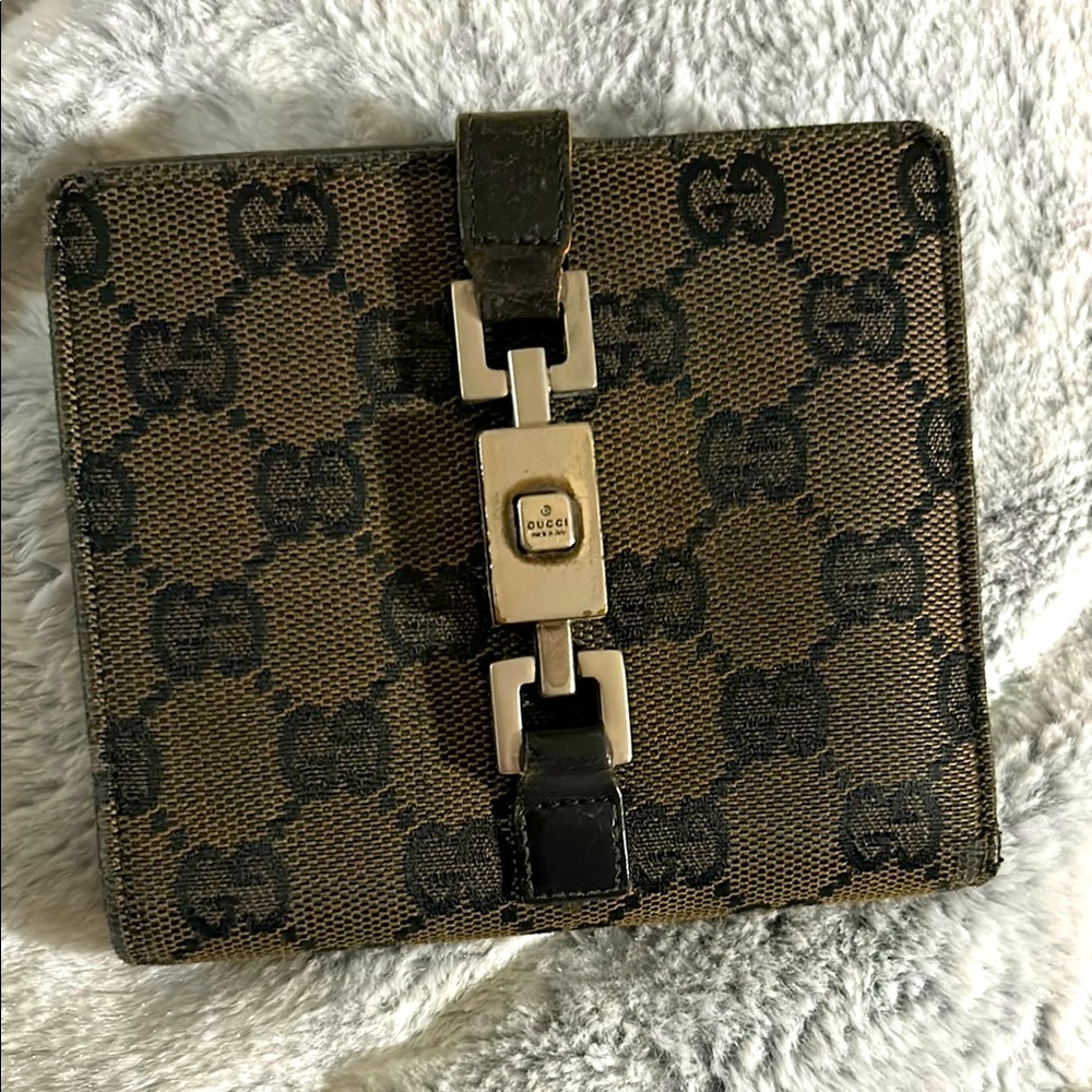 Rare vintage Gucci Brown and Black Wallet pre loved